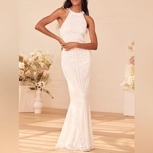 BNWT Lulus bridal dress with intricate beading detail!